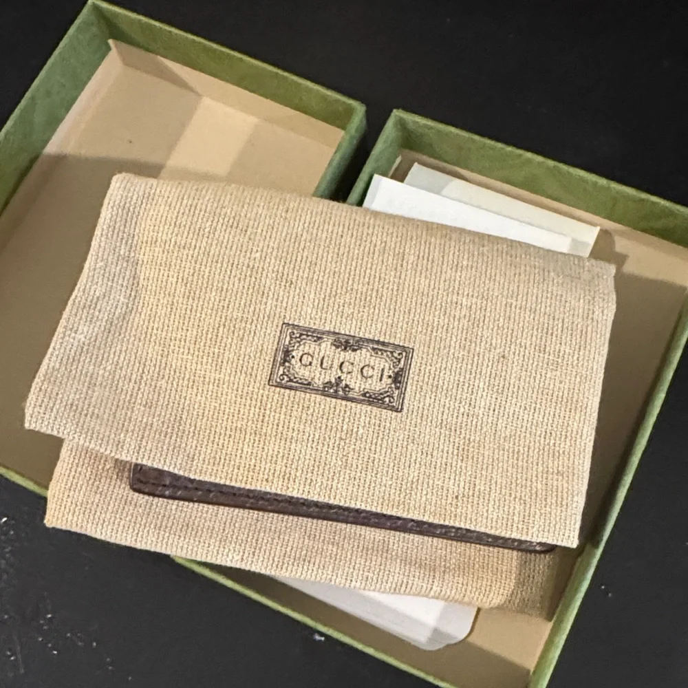 Gucci GG Supreme Brown and Green Card Holder - Picture 7 of 8